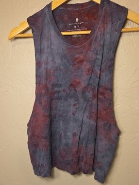Spiritual Gangster Tie-Dye Muscle Tee in Blue & Red Size M/L